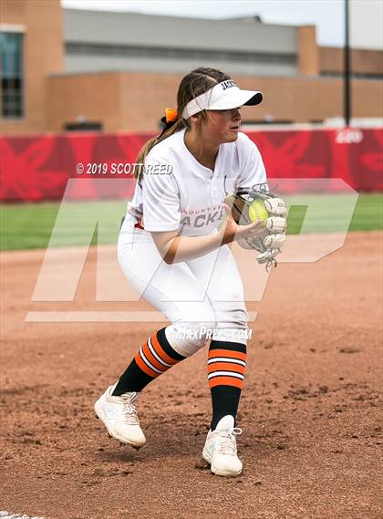 Thumbnail 1 in Mount Vernon @ Westerville Central (OHSAA DI Columbus Regional Final) photogallery.