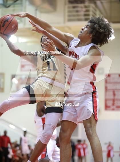 Thumbnail 3 in Warren Central @ Pike photogallery.