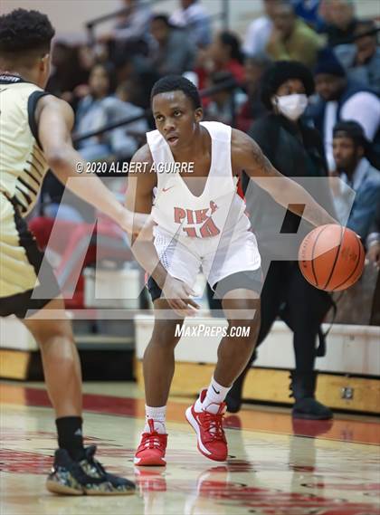Thumbnail 3 in Warren Central @ Pike photogallery.