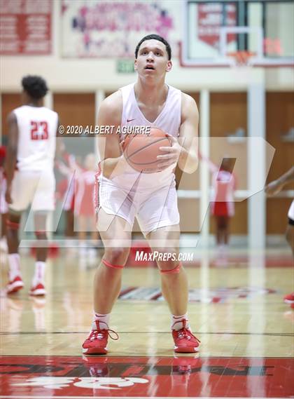 Thumbnail 2 in Warren Central @ Pike photogallery.