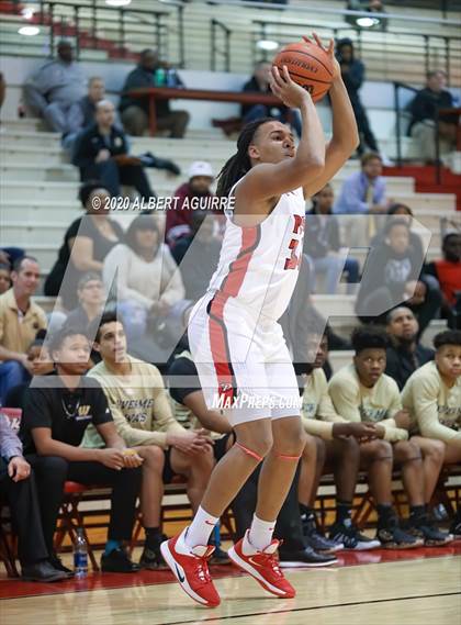 Thumbnail 2 in Warren Central @ Pike photogallery.