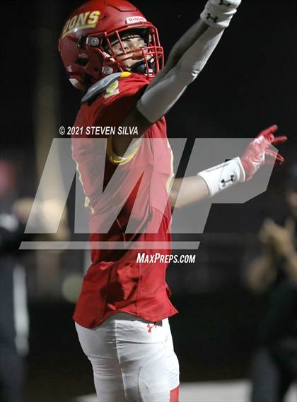 Thumbnail 3 in Chaminade vs. Cathedral Catholic (Honor Bowl) photogallery.