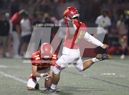 Thumbnail 3 in Chaminade vs. Cathedral Catholic (Honor Bowl) photogallery.