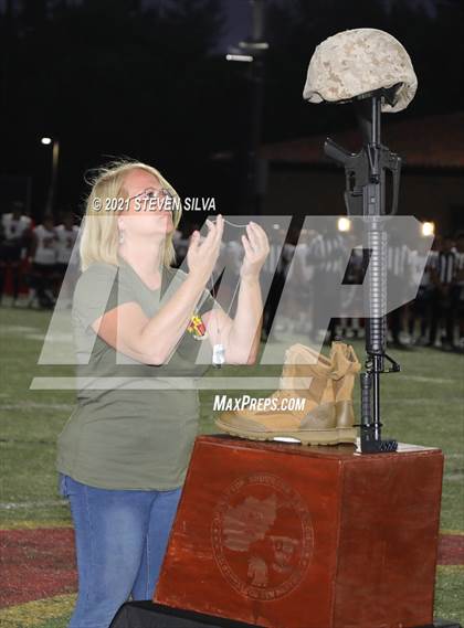 Thumbnail 2 in Chaminade vs. Cathedral Catholic (Honor Bowl) photogallery.