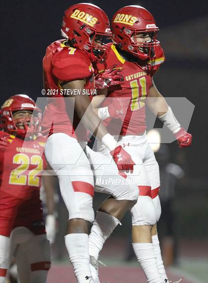 Thumbnail 2 in Chaminade vs. Cathedral Catholic (Honor Bowl) photogallery.