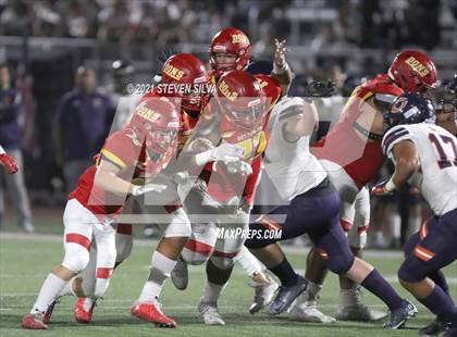 Thumbnail 2 in Chaminade vs. Cathedral Catholic (Honor Bowl) photogallery.