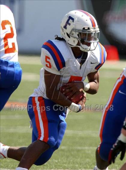 Thumbnail 1 in East St. Louis vs. Wayne (Kirk Herbstreit Varsity Football Series) photogallery.
