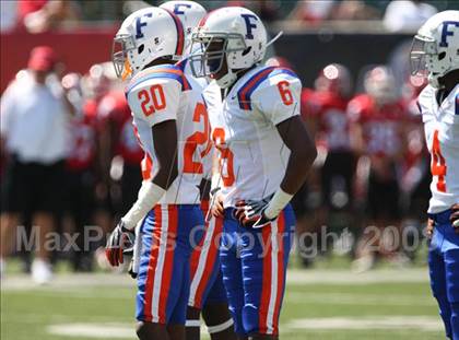 Thumbnail 3 in East St. Louis vs. Wayne (Kirk Herbstreit Varsity Football Series) photogallery.
