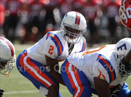 Thumbnail 2 in East St. Louis vs. Wayne (Kirk Herbstreit Varsity Football Series) photogallery.