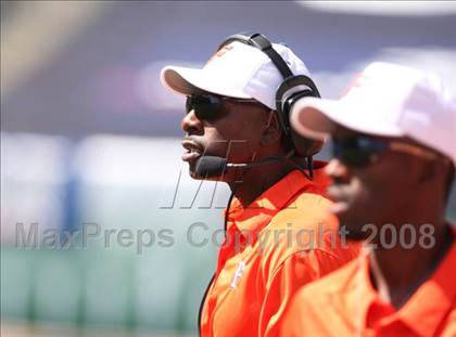 Thumbnail 3 in East St. Louis vs. Wayne (Kirk Herbstreit Varsity Football Series) photogallery.