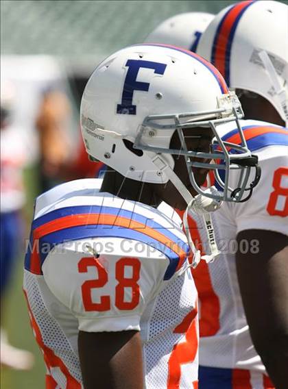 Thumbnail 3 in East St. Louis vs. Wayne (Kirk Herbstreit Varsity Football Series) photogallery.