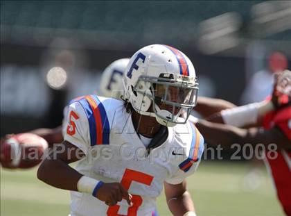 Thumbnail 2 in East St. Louis vs. Wayne (Kirk Herbstreit Varsity Football Series) photogallery.