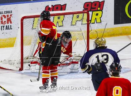 Thumbnail 3 in Notre Dame Catholic vs. Bergen Catholic (Notre Dame New Year's Invitational Semifinal) photogallery.