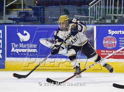 Thumbnail 1 in Notre Dame Catholic vs. Bergen Catholic (Notre Dame New Year's Invitational Semifinal) photogallery.