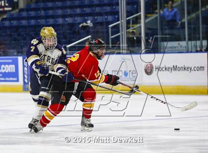 Thumbnail 1 in Notre Dame Catholic vs. Bergen Catholic (Notre Dame New Year's Invitational Semifinal) photogallery.