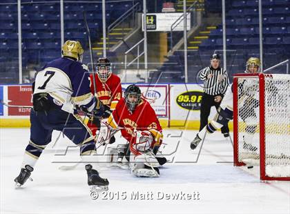 Thumbnail 3 in Notre Dame Catholic vs. Bergen Catholic (Notre Dame New Year's Invitational Semifinal) photogallery.