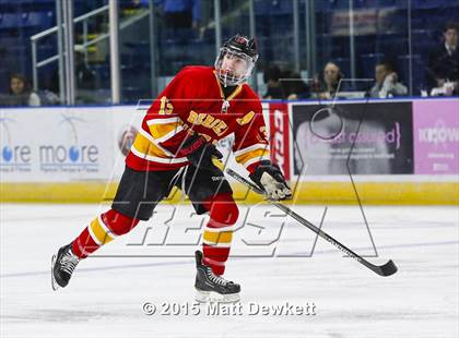 Thumbnail 2 in Notre Dame Catholic vs. Bergen Catholic (Notre Dame New Year's Invitational Semifinal) photogallery.
