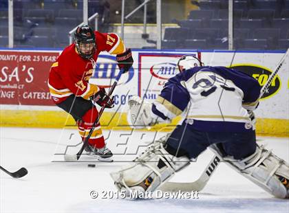 Thumbnail 2 in Notre Dame Catholic vs. Bergen Catholic (Notre Dame New Year's Invitational Semifinal) photogallery.