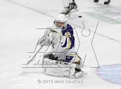 Thumbnail 3 in Notre Dame Catholic vs. Bergen Catholic (Notre Dame New Year's Invitational Semifinal) photogallery.