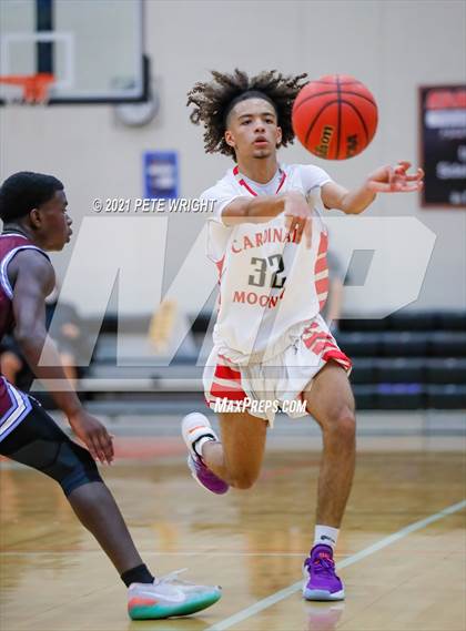 Thumbnail 1 in Riverview Sarasota vs Cardinal Mooney (Sarasota JV Classic) photogallery.