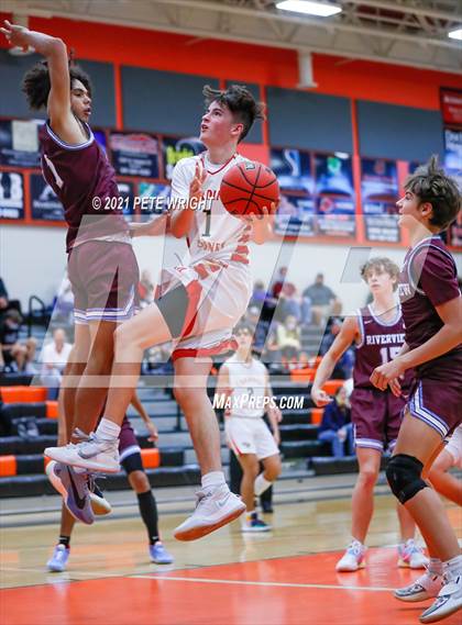 Thumbnail 1 in Riverview Sarasota vs Cardinal Mooney (Sarasota JV Classic) photogallery.