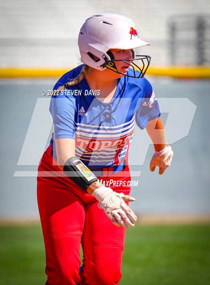 Thumbnail 3 in Mountain View vs. Casteel photogallery.