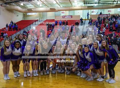 Thumbnail 1 in Avon vs. Brownsburg (IHSAA 4A Third Round Playoff) photogallery.