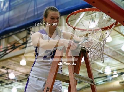 Thumbnail 3 in Avon vs. Brownsburg (IHSAA 4A Third Round Playoff) photogallery.