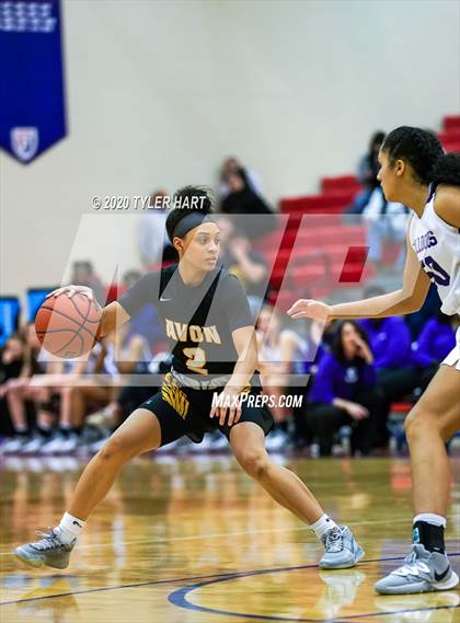Thumbnail 2 in Avon vs. Brownsburg (IHSAA 4A Third Round Playoff) photogallery.
