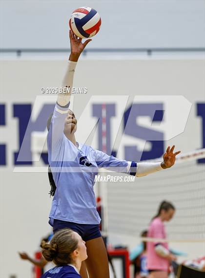 Thumbnail 2 in Lovett vs. East Paulding (You got Served) photogallery.
