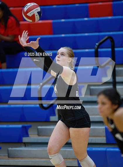 Thumbnail 2 in Lovett vs. East Paulding (You got Served) photogallery.