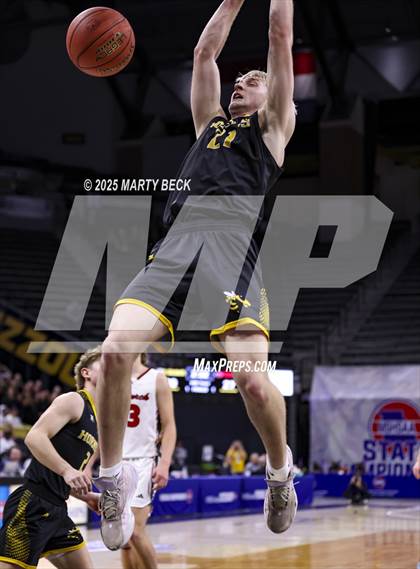 Thumbnail 3 in Chadwick vs St. Elizabeth (MSHSAA Class 1 Championship) photogallery.