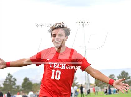 Thumbnail 2 in Southeast Career Tech vs Palo Verde (NIAA 5A Quarterfinal) photogallery.