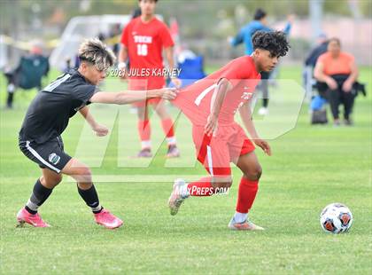 Thumbnail 3 in Southeast Career Tech vs Palo Verde (NIAA 5A Quarterfinal) photogallery.