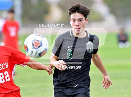 Thumbnail 2 in Southeast Career Tech vs Palo Verde (NIAA 5A Quarterfinal) photogallery.