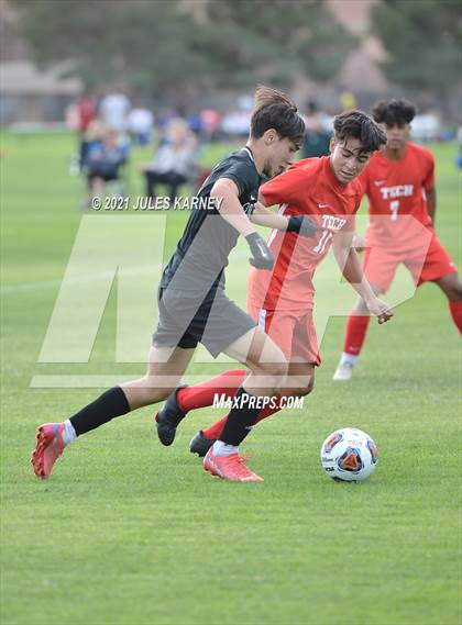 Thumbnail 2 in Southeast Career Tech vs Palo Verde (NIAA 5A Quarterfinal) photogallery.