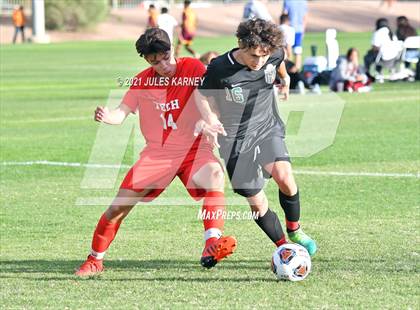 Thumbnail 2 in Southeast Career Tech vs Palo Verde (NIAA 5A Quarterfinal) photogallery.
