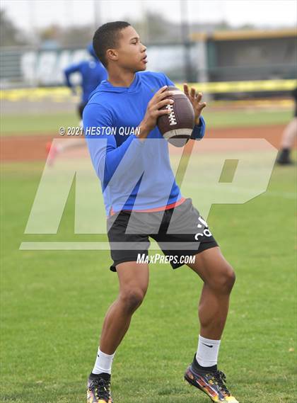 Thumbnail 2 in Los Alamitos vs. Serra (Battle at the Beach 7x7) photogallery.