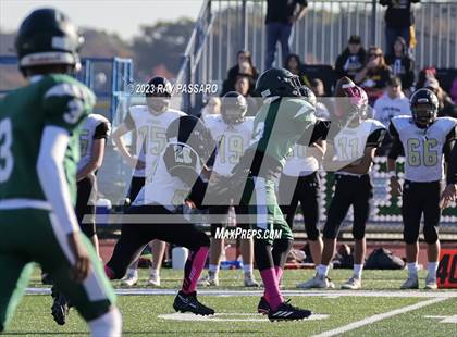 Thumbnail 2 in Commack vs William Floyd photogallery.