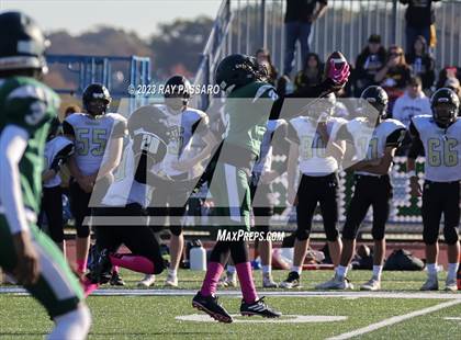 Thumbnail 3 in Commack vs William Floyd photogallery.