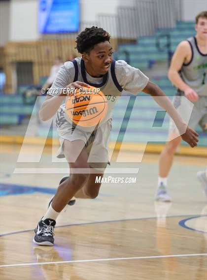 Thumbnail 3 in Ridgeline vs. Timpanogos (Eagle Holiday Shootout) photogallery.