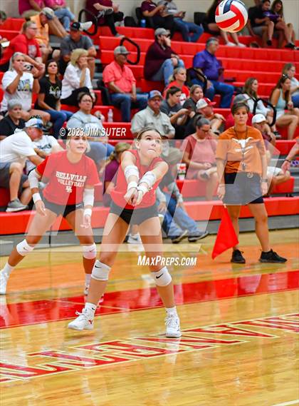 Thumbnail 2 in Giddings vs Bellville (Scrimmage) photogallery.