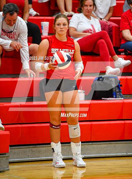 Thumbnail 1 in Giddings vs Bellville (Scrimmage) photogallery.