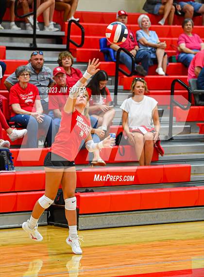 Thumbnail 3 in Giddings vs Bellville (Scrimmage) photogallery.
