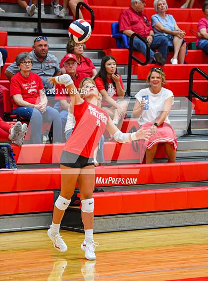 Thumbnail 1 in Giddings vs Bellville (Scrimmage) photogallery.