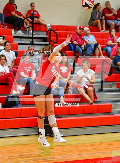Thumbnail 3 in Giddings vs Bellville (Scrimmage) photogallery.