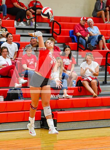 Thumbnail 2 in Giddings vs Bellville (Scrimmage) photogallery.