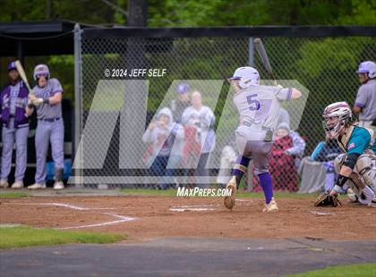 Thumbnail 3 in Deep Creek @ Hickory photogallery.