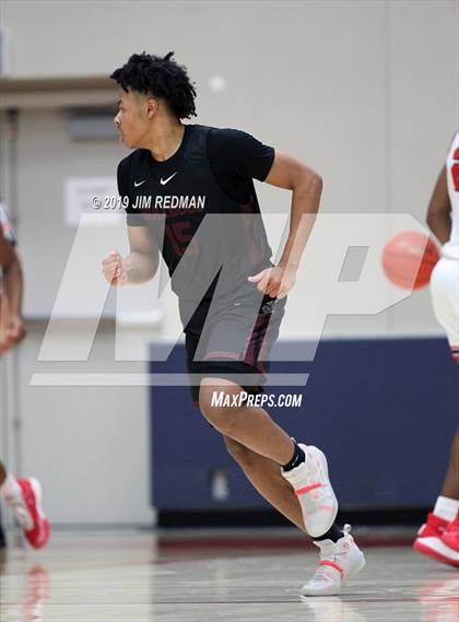 Thumbnail 1 in Summer Creek vs Atascocita (McDonald's Texas Invitational) photogallery.
