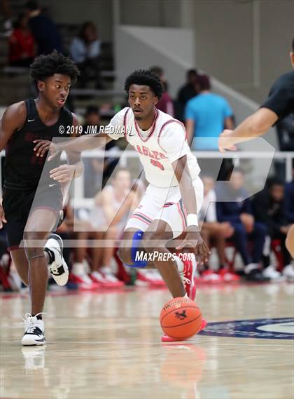 Thumbnail 1 in Summer Creek vs Atascocita (McDonald's Texas Invitational) photogallery.
